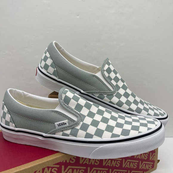 Vans Men Classic Slip-On
Color Theory Checkerboard Pure Grey
VN000D5PEPO Sneaker - Picture 8 of 16